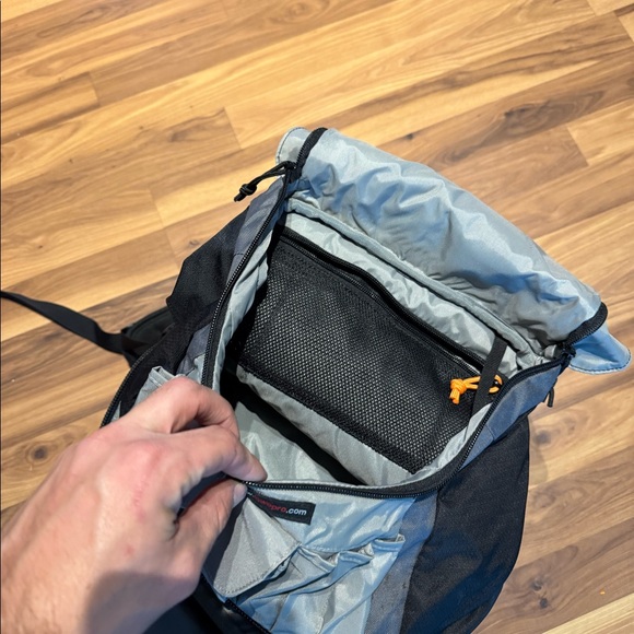 Lowepro Camera Backpack - Picture 4 of 9